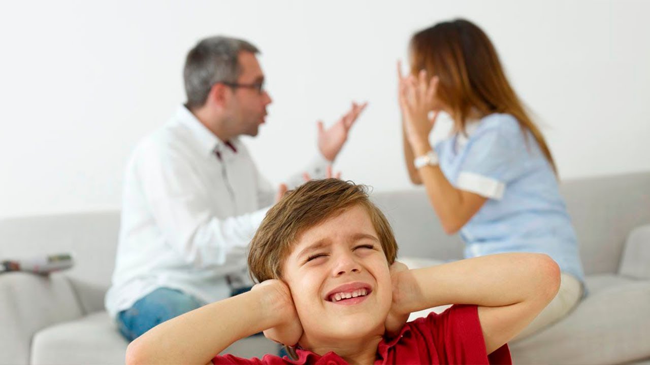 как вести себя родителям с агрессивным подростком