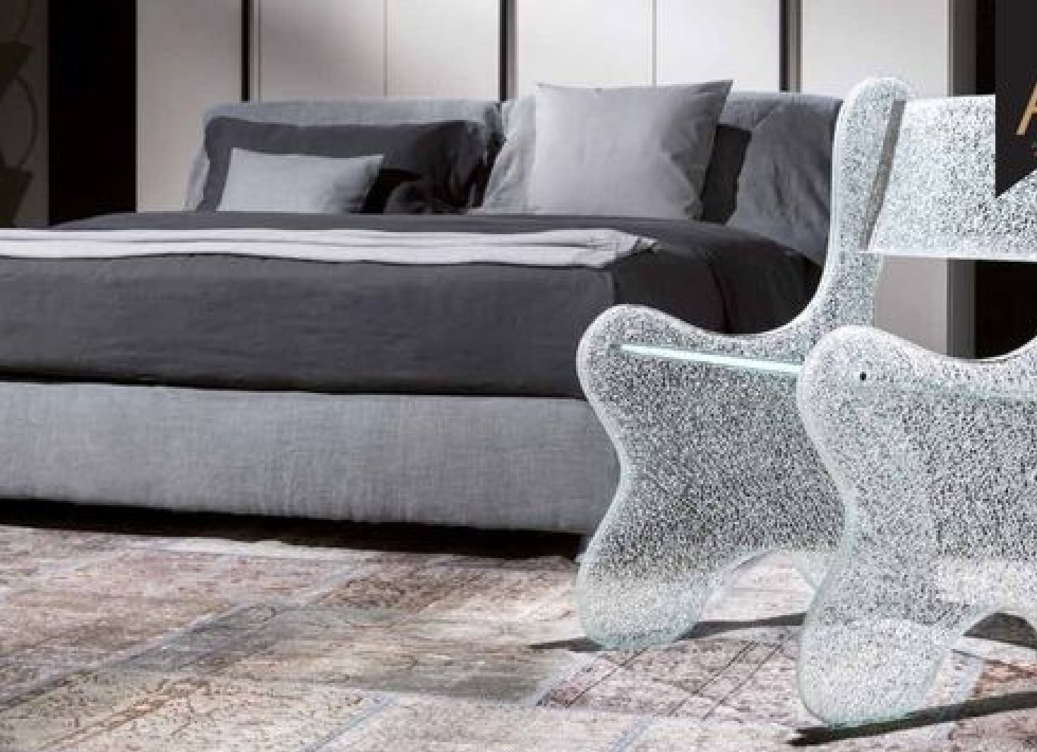 Мебель которую можно использовать для хранения книг и как стол