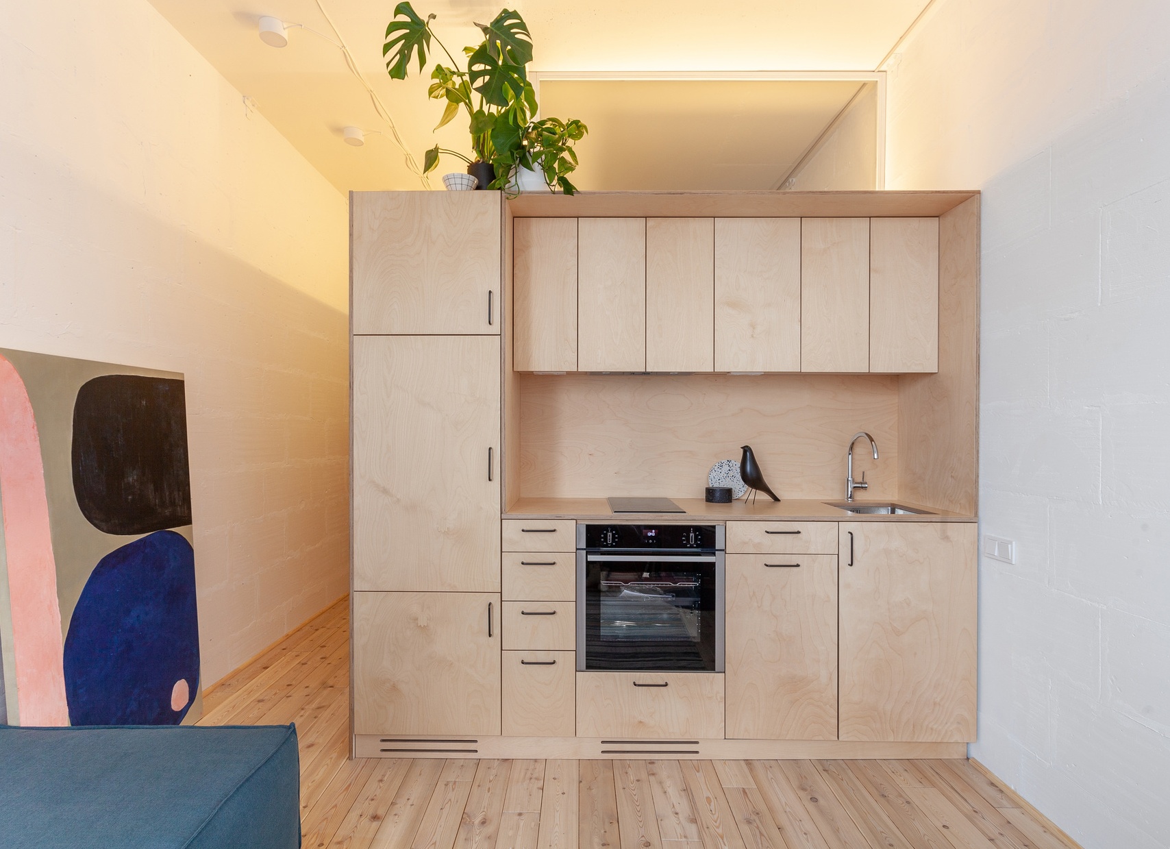 Интерьеры и мебель из фанеры. Модно, экологично, доступно